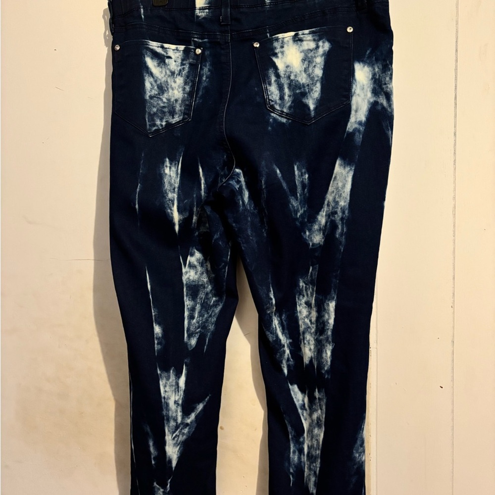Women's Tie-Dye Jeans